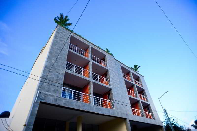 Sunrise 42 Suites Hotel Playa del Carmen Exterior photo