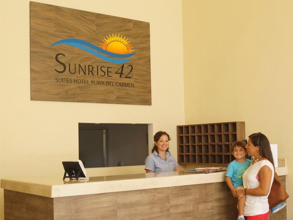 Sunrise 42 Suites Hotel Playa del Carmen Exterior photo