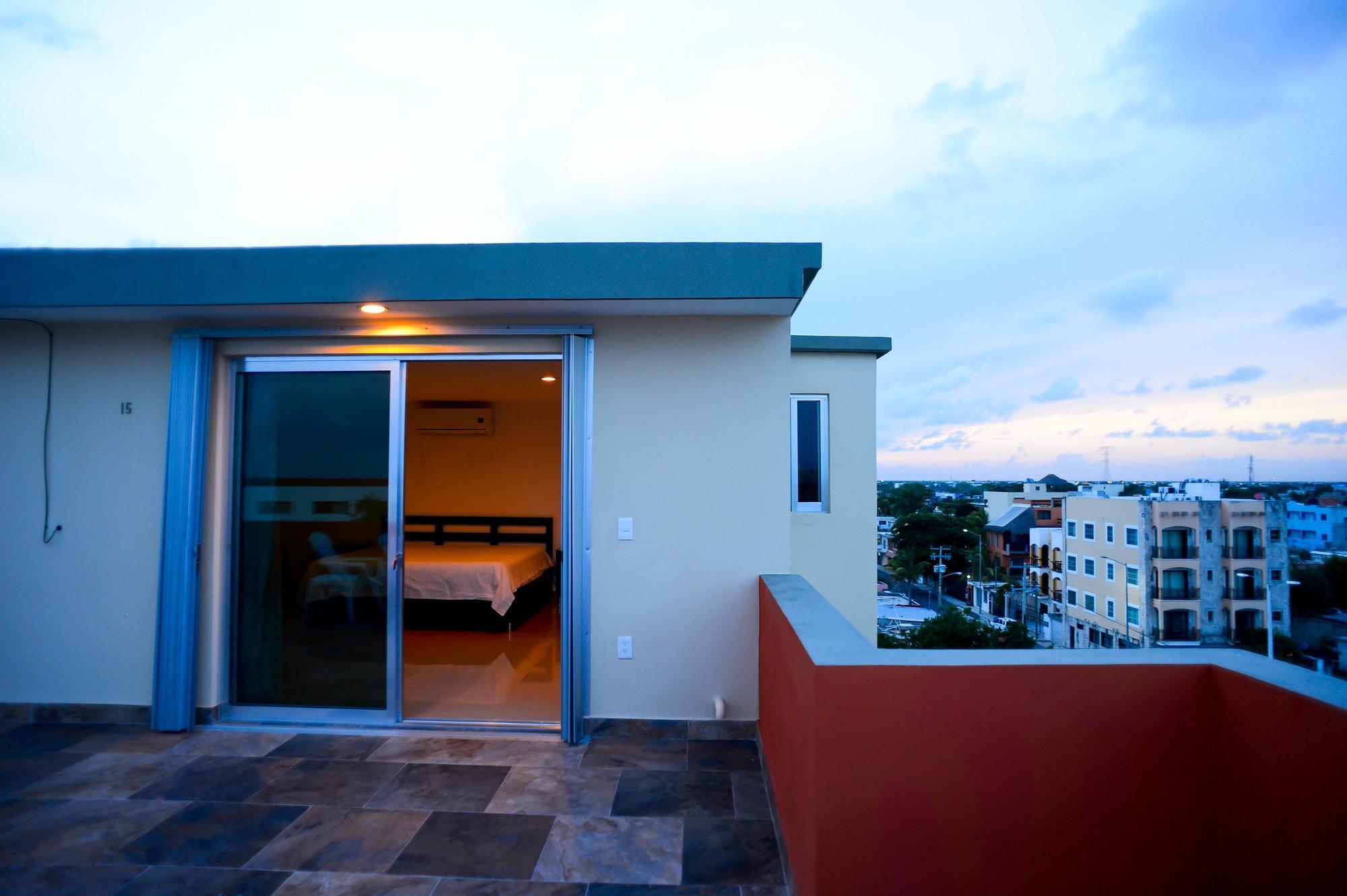 Sunrise 42 Suites Hotel Playa del Carmen Exterior photo