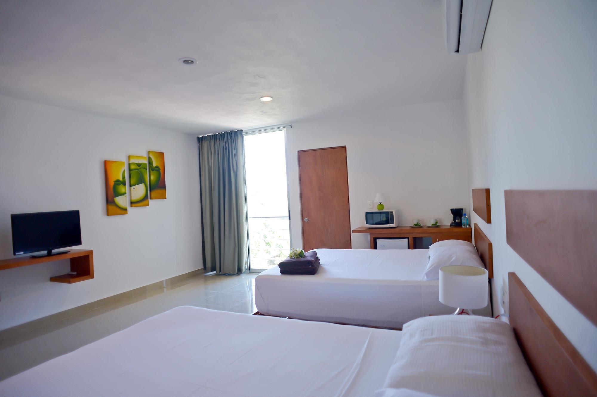 Sunrise 42 Suites Hotel Playa del Carmen Exterior photo