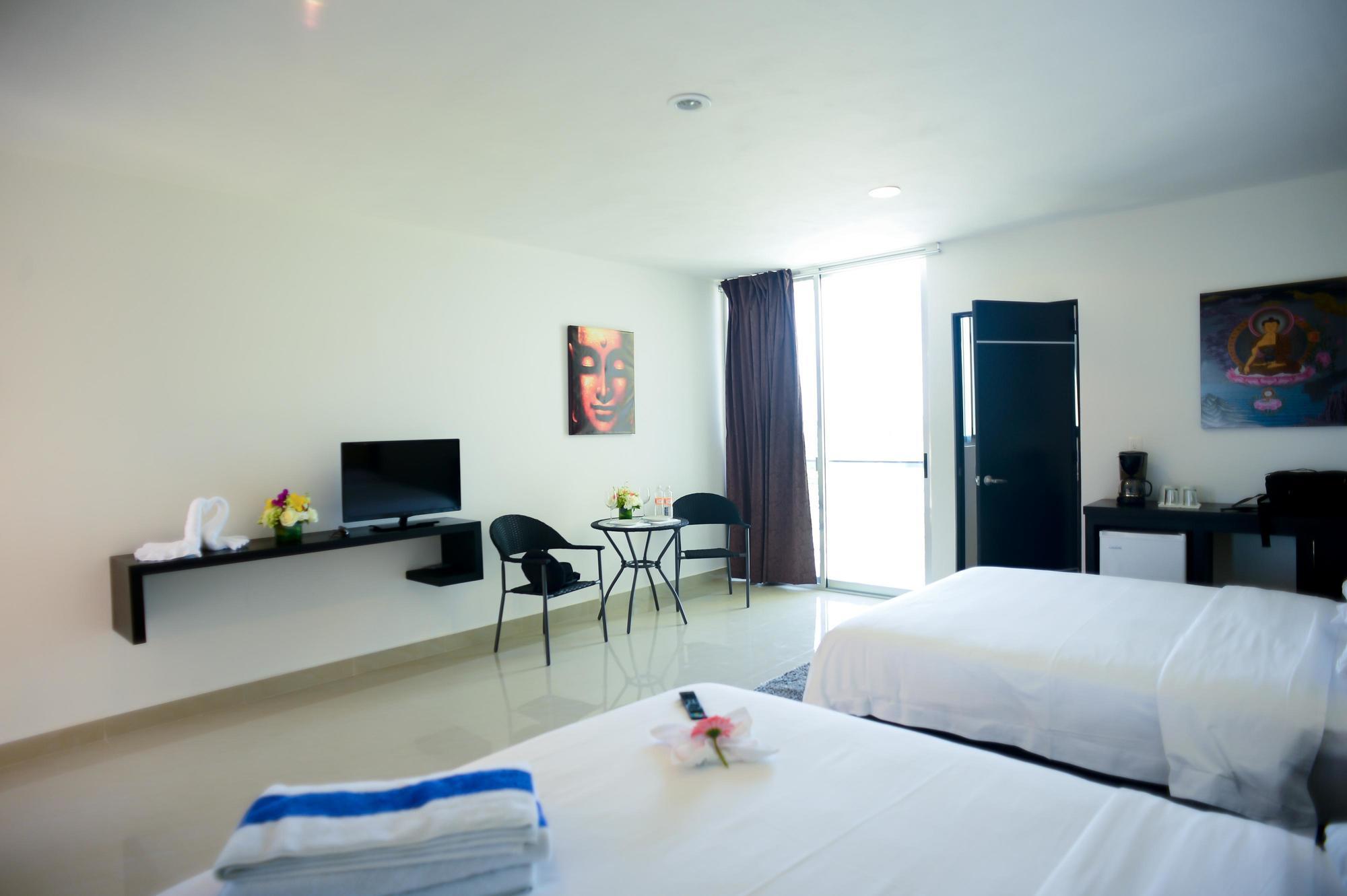 Sunrise 42 Suites Hotel Playa del Carmen Exterior photo