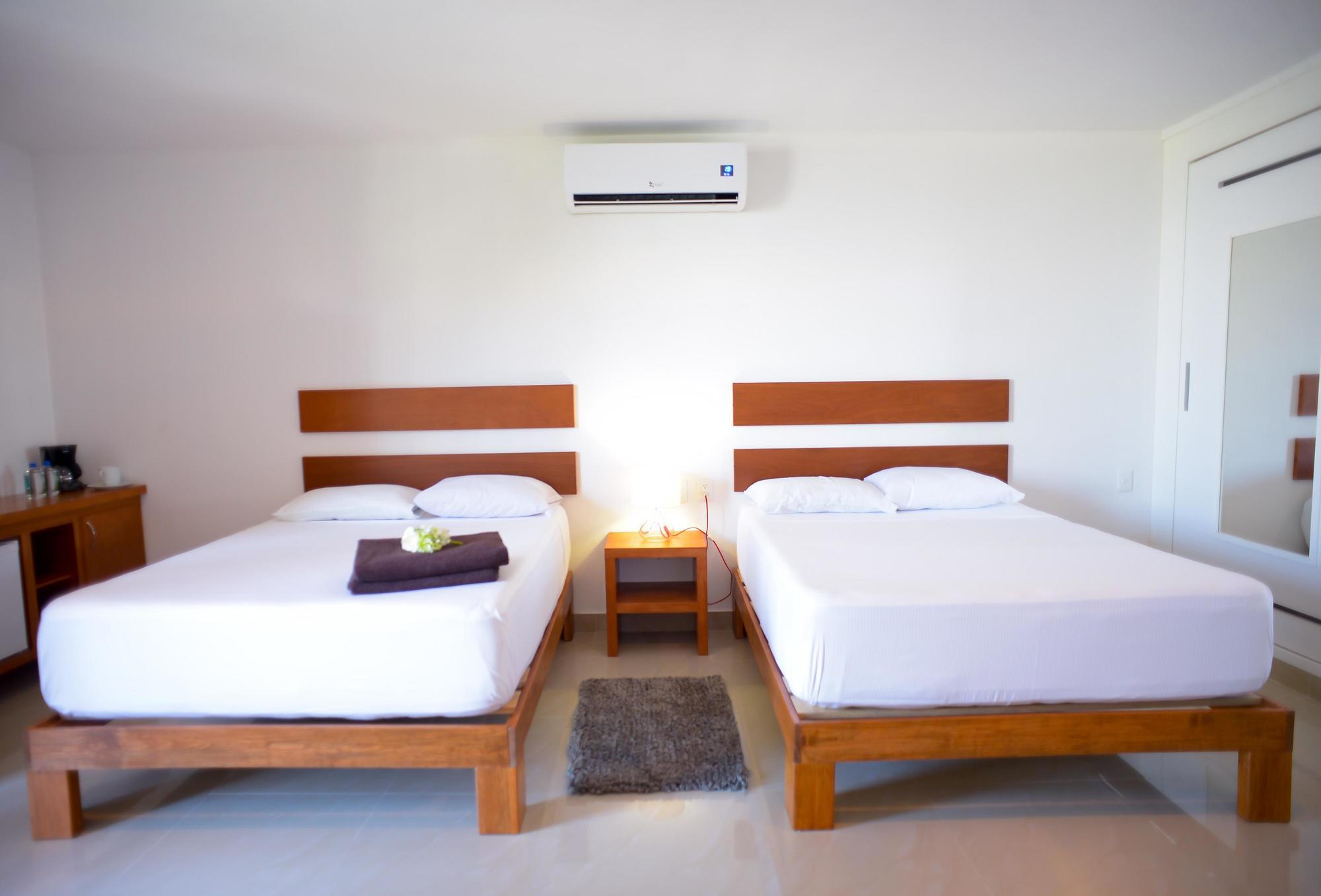 Sunrise 42 Suites Hotel Playa del Carmen Exterior photo