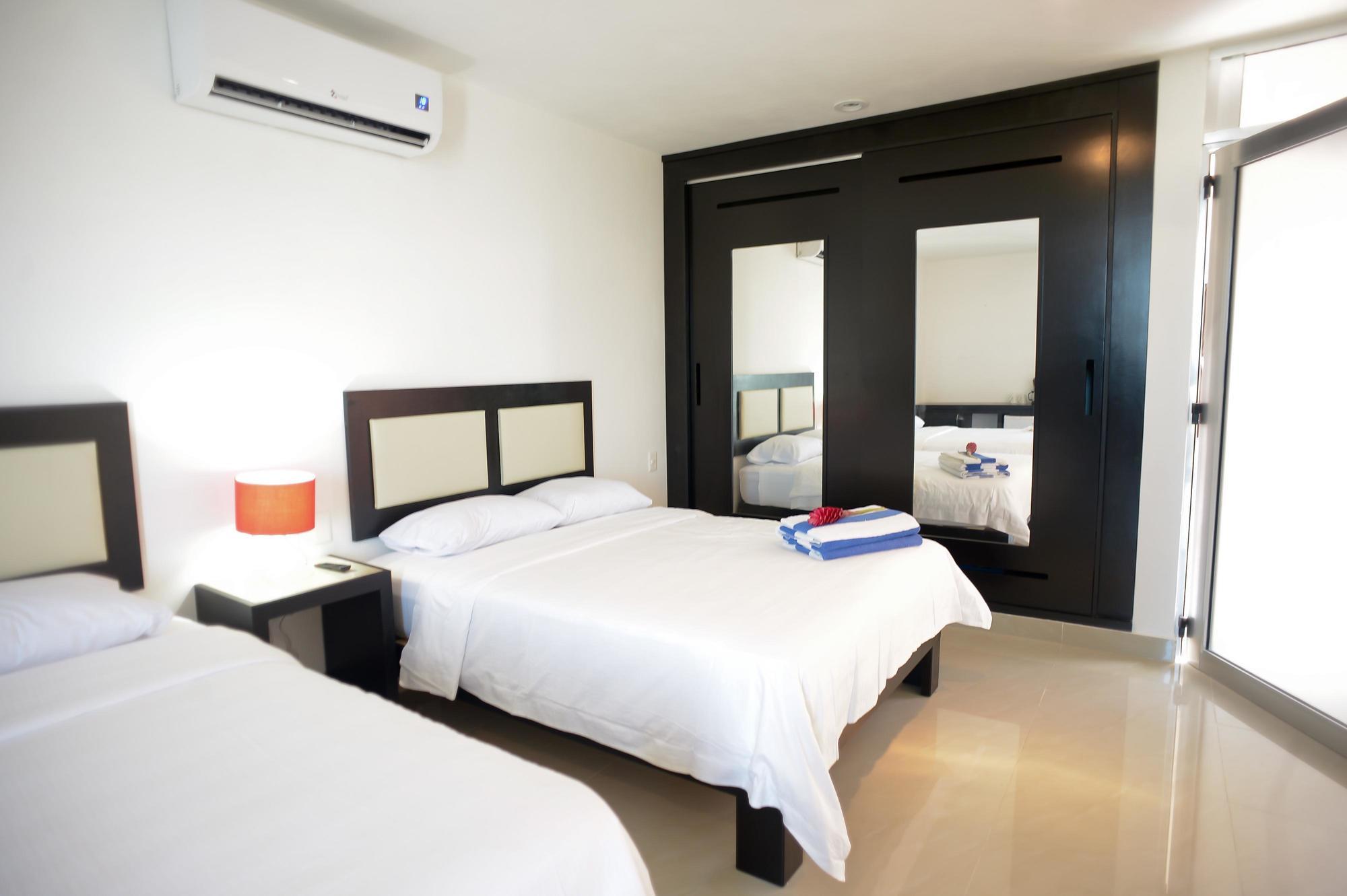 Sunrise 42 Suites Hotel Playa del Carmen Exterior photo