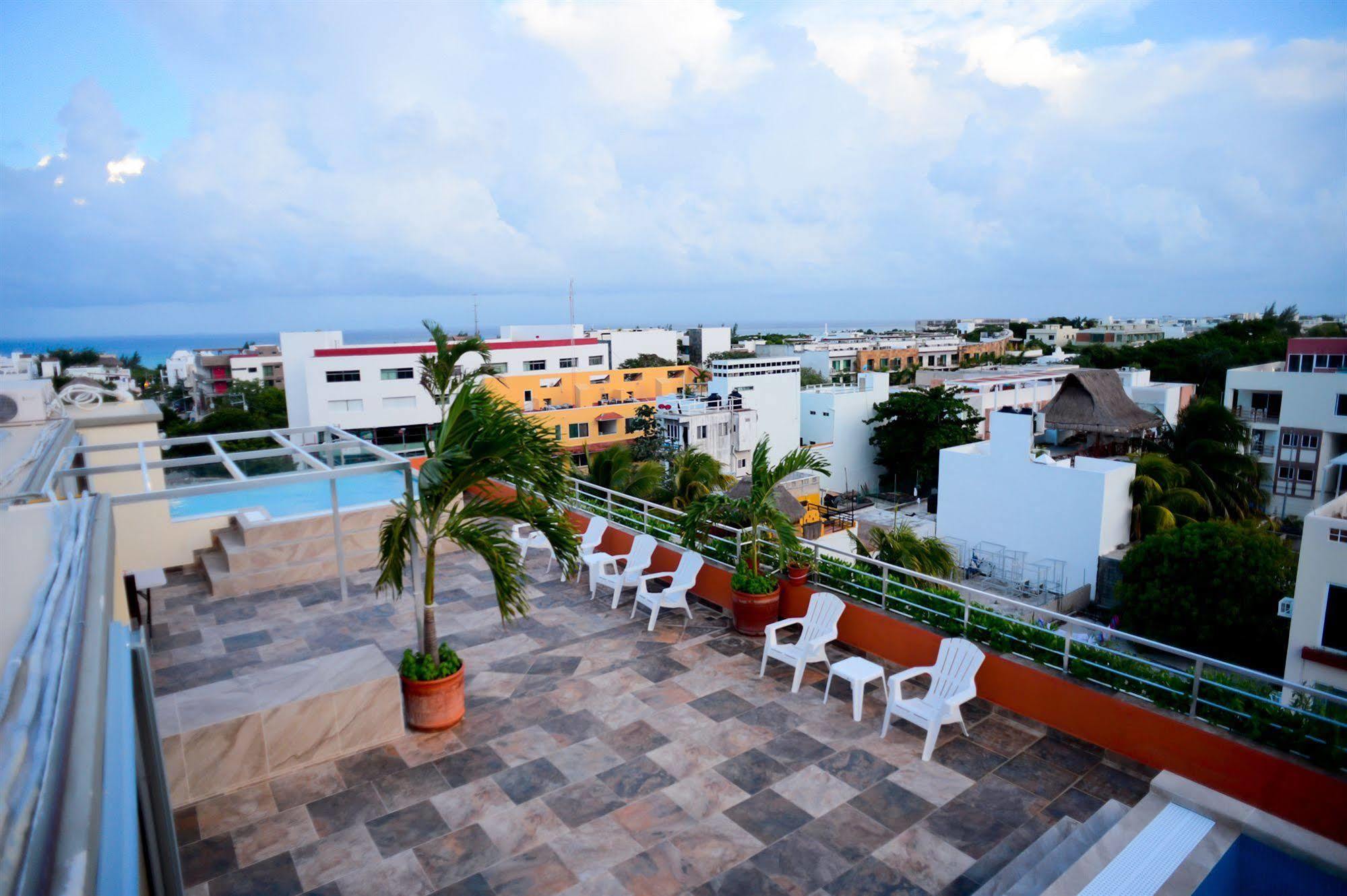 Sunrise 42 Suites Hotel Playa del Carmen Exterior photo